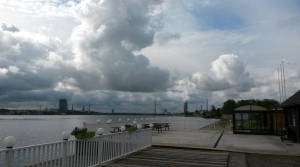 Blick vom Riverside Camping über die Daugav auf Riga